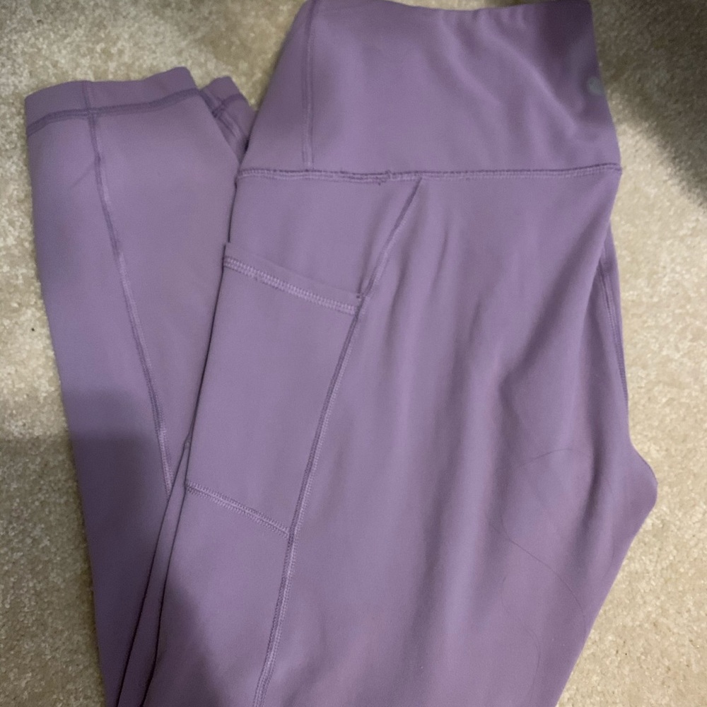 Athletic leggings
